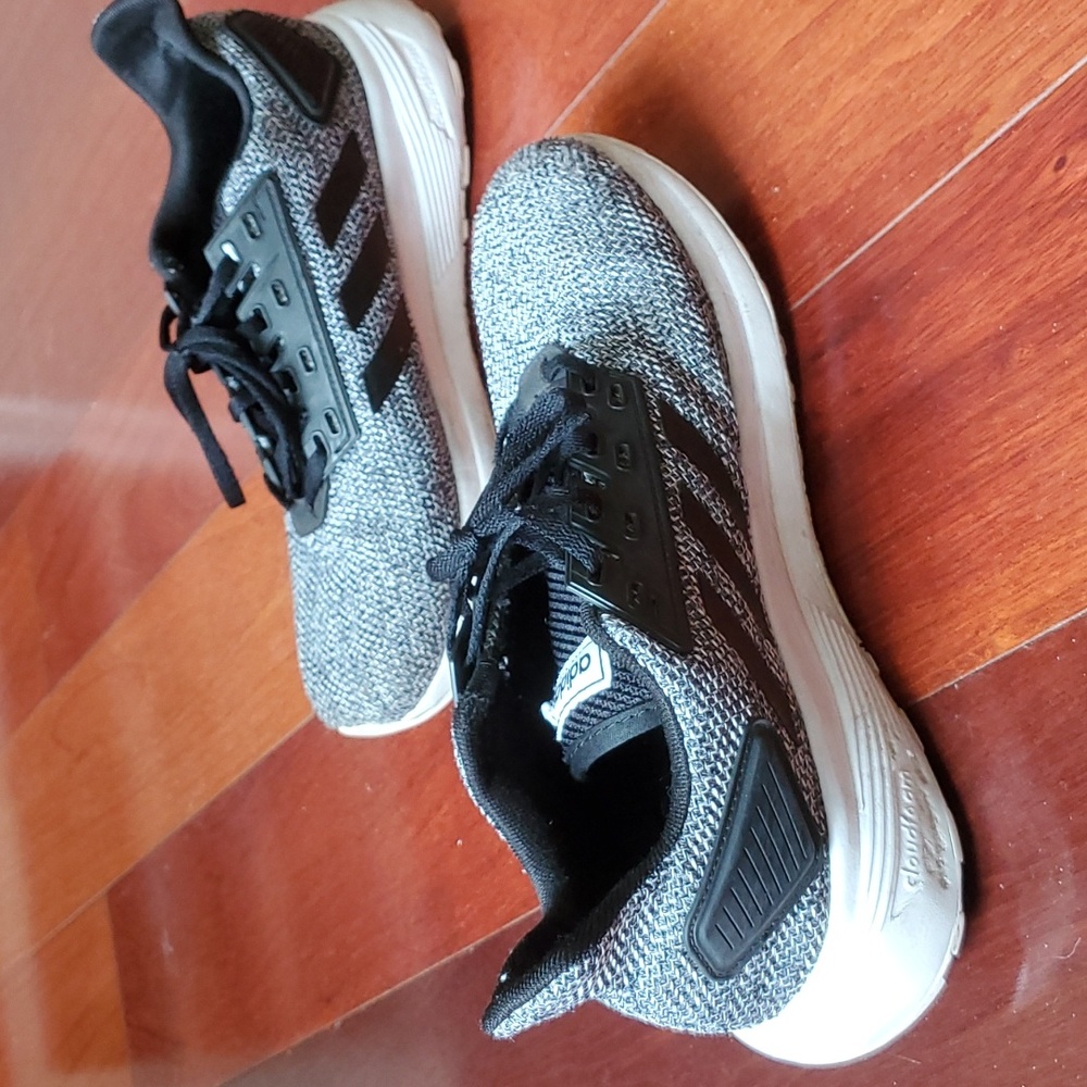 Adidas Cloudfoam men's shoes, size 8.5